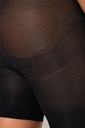838209100_9