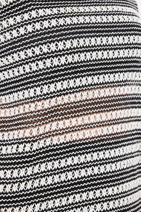 838489130_9