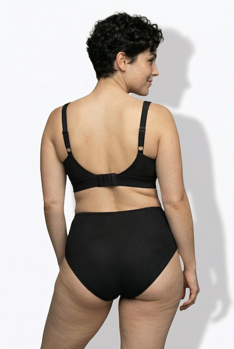 846666100_10