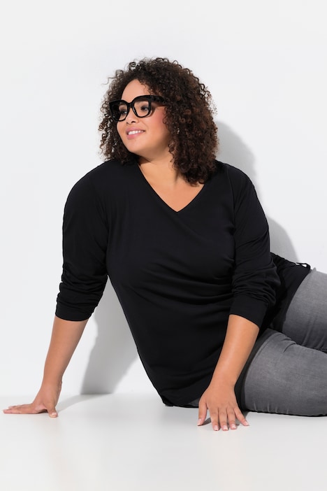 725334 - T-shirt coupe Relaxed Fit, décolleté en V et manches longues